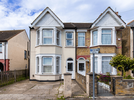 Large 3/4 Bedroom Investment Property
